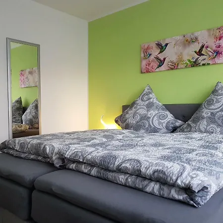 Alt-refrath Apartment