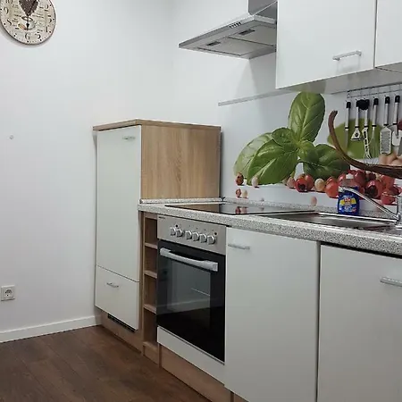 Alt-refrath Apartment
