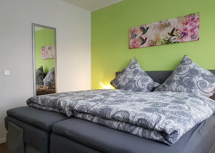 Alt-refrath Lejlighed